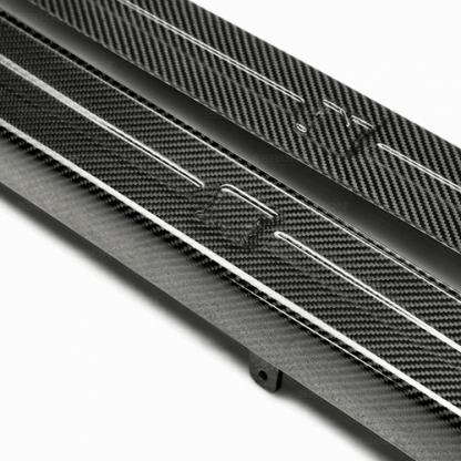 Seibon 09-19 Nissan GTR R35 OEM Style Carbon Fiber Door Sills (Pair) - DS0910NSGTR - Image 4